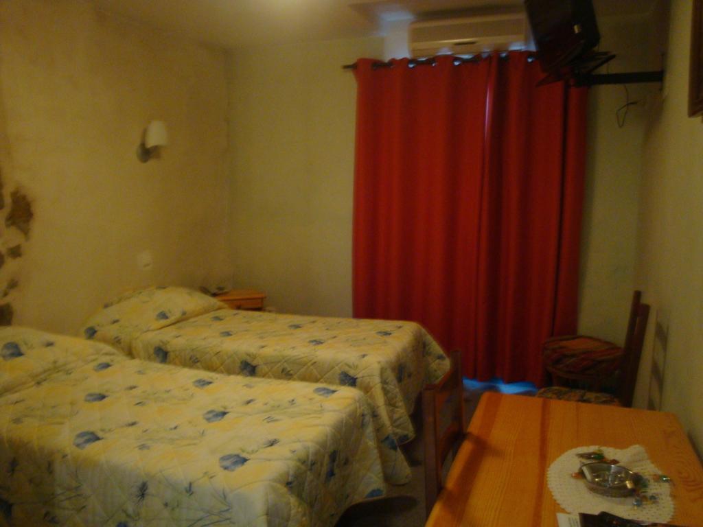 Hotel Le Bilboquet Le Puy-en-Velay Pokoj fotografie